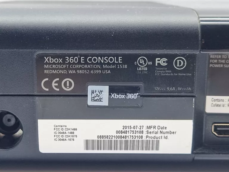 KONSOLA XBOX 360E 1538 500GB + 3XPAD