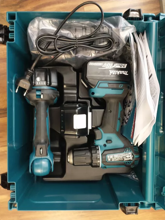 ZESTAW COMBO MAKITA DLX2349J WKRĘTARKA DDF485 + LATARKA 3X3AH 18V