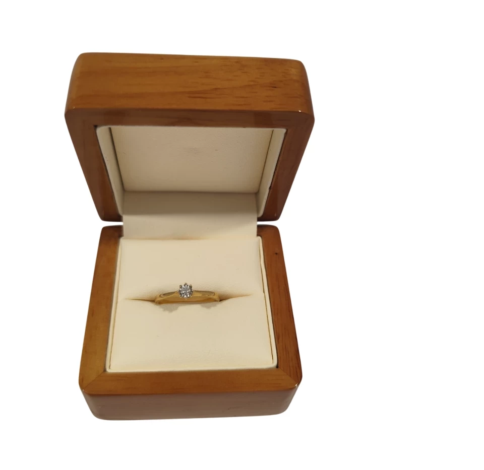 zloty-pierscionek-z-diamentem-585-112g-r-13-warszawska-21-bialystok