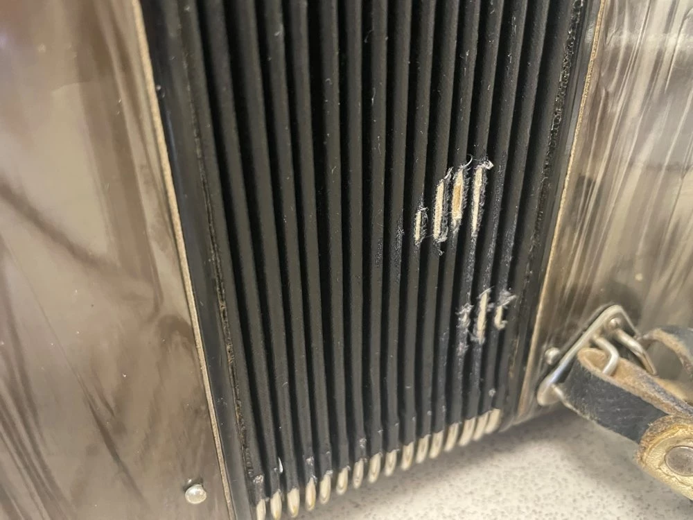 akordeon-victoria-ii-80-basow-czytaj-opis-wodna-9-glubczyce