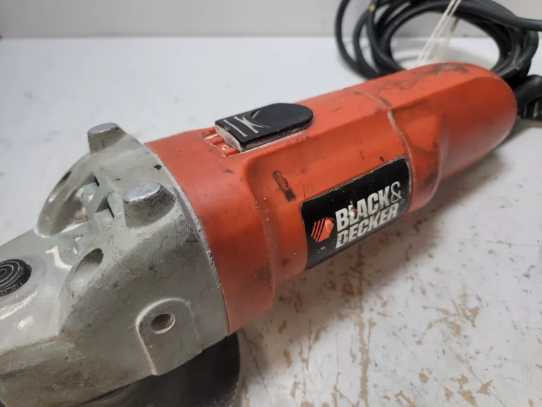 SZLIFIERKA BLACK DECKER 710W CD115