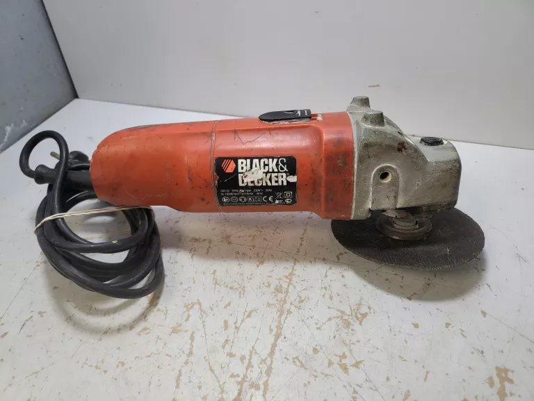 SZLIFIERKA BLACK DECKER 710W CD115