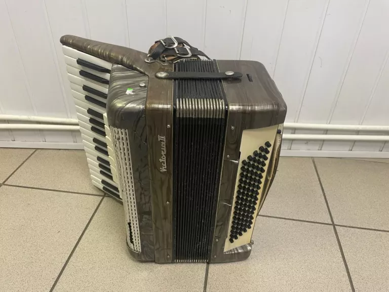 akordeon-victoria-ii-80-basow-czytaj-opis-kod-producenta-victoria-ii