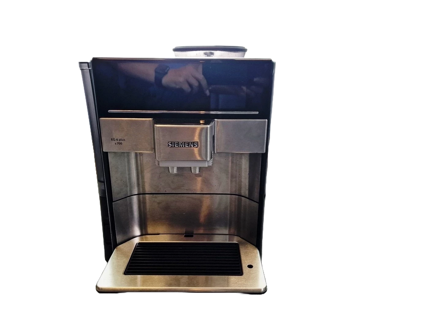 ekspres-cisnieniowy-siemens-eq6-plus-s700-1500-w-czarny-opis-plac-krakowski-3-zabrze-sj