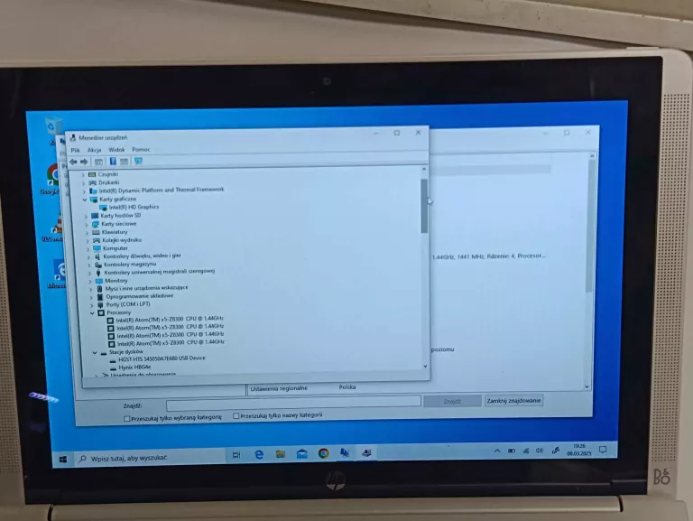 laptop-z-funkcja-tabletu-hp-hq-tre-71025-232-gb-przekatna-ekranu-1560