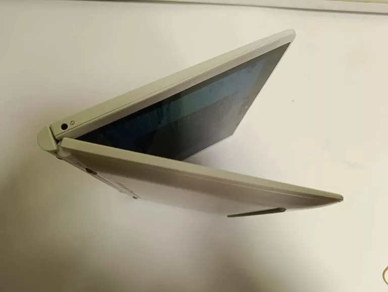 laptop-z-funkcja-tabletu-hp-hq-tre-71025-232-gb-pojemnosc-dysku-250