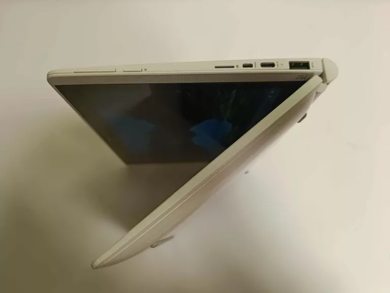 laptop-z-funkcja-tabletu-hp-hq-tre-71025-232-gb-ean-gtin-193905239283