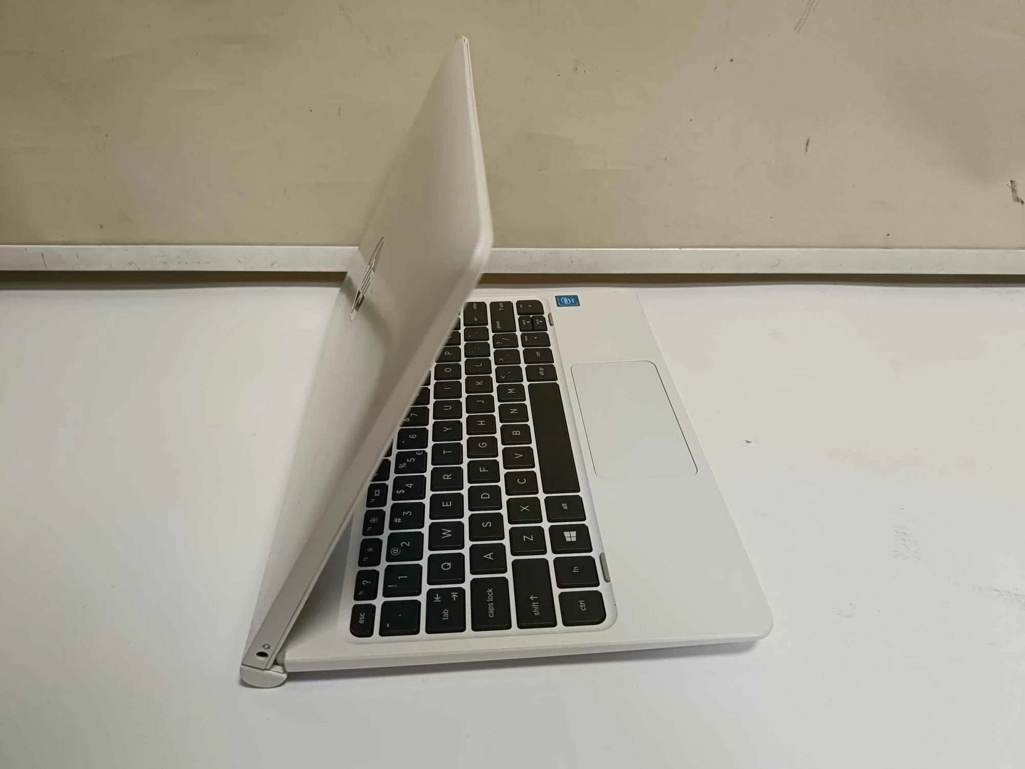 laptop-z-funkcja-tabletu-hp-hq-tre-71025-232-gb-seria-procesora-4366-491261