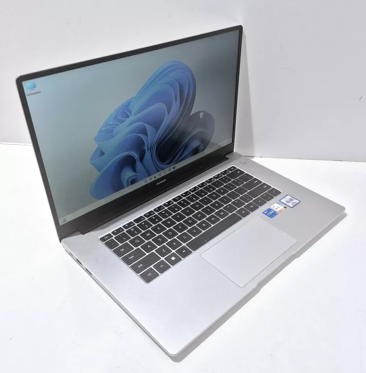 LAPTOP HUAWEI BOD-WXX9 I5- 2,4GHZ 16GB DDR  500GB HDD OPIS!!!