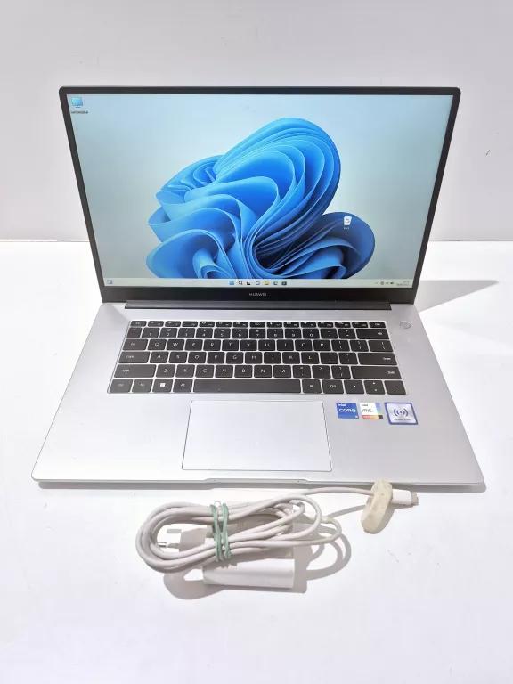 LAPTOP HUAWEI BOD-WXX9 I5- 2,4GHZ 16GB DDR  500GB HDD OPIS!!!