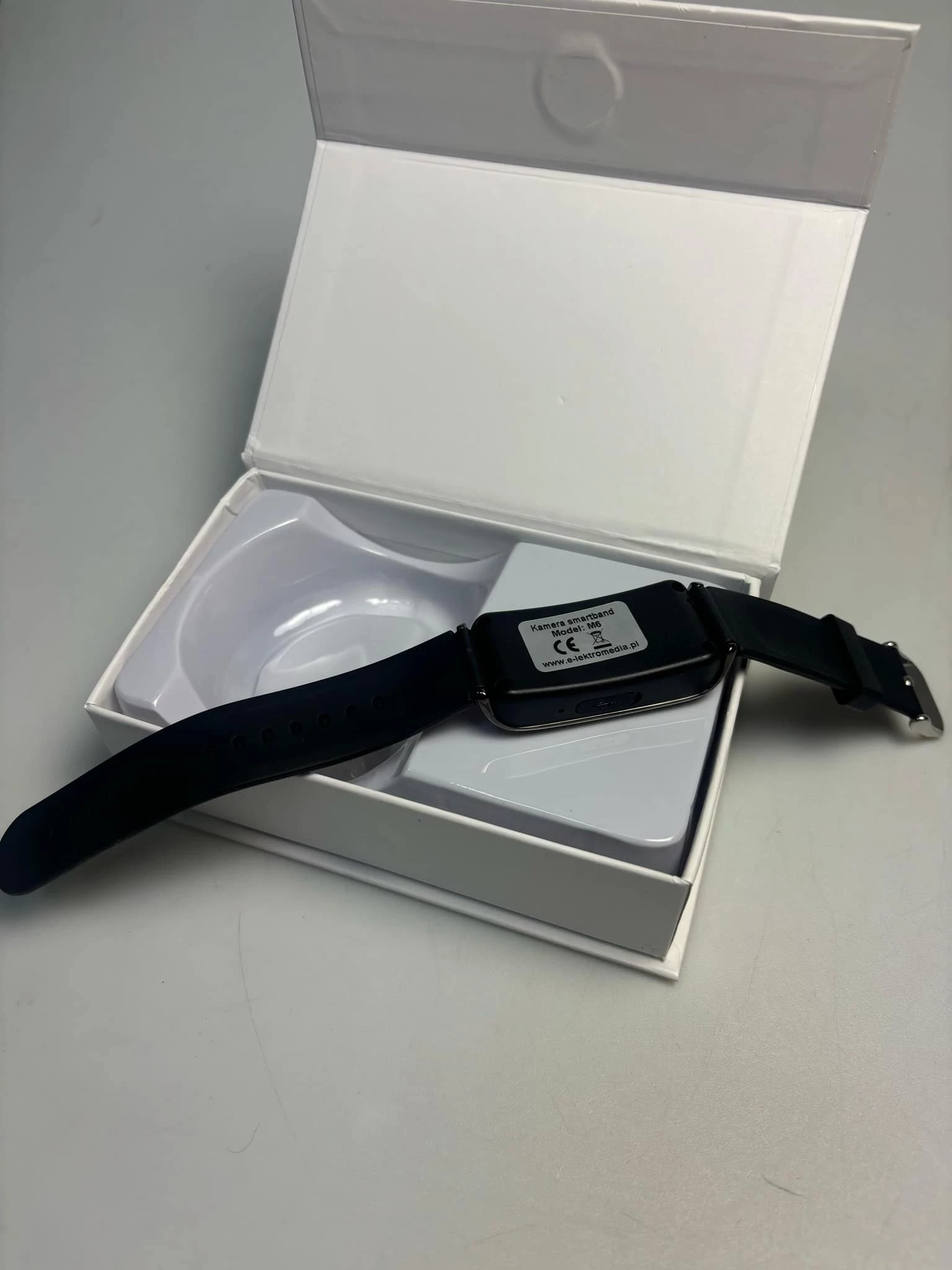 smartwatch-kamera-smartband-m6-16-gb-stan-11323-2