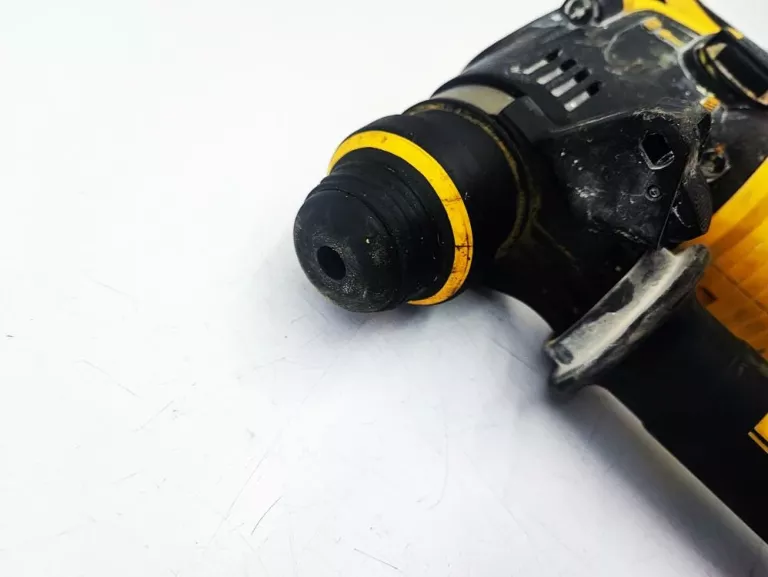 MŁOTOWIERTARKA DEWALT D25333-QS