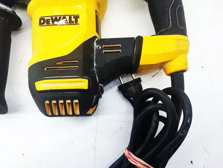 MŁOTOWIERTARKA DEWALT D25333-QS