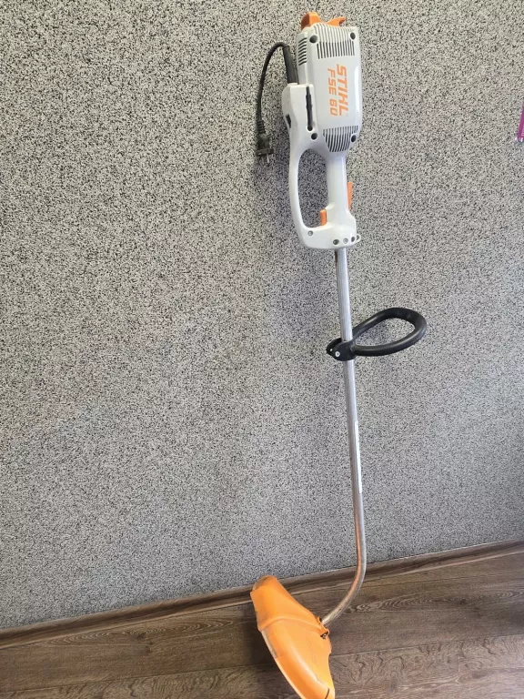 PODKASZARKA STIHL FSE60 ELEKTRYCZNA