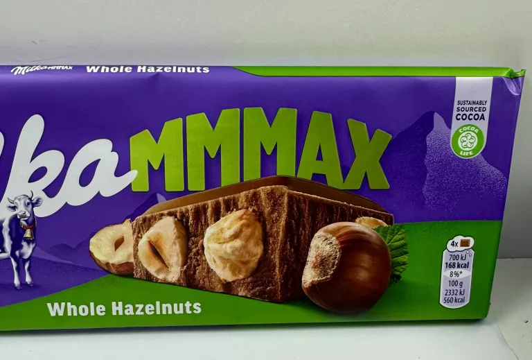 MILKA MMMAX CAŁE ORZECHY LASKOWE 270G