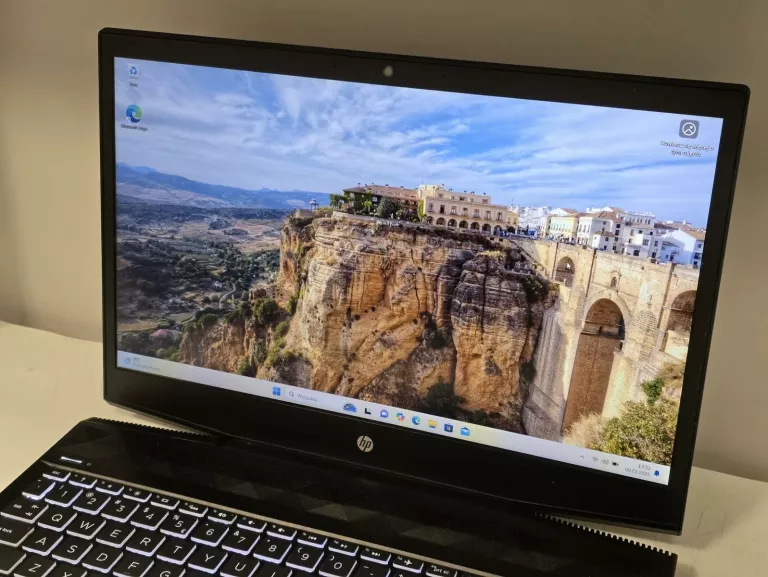 HP PAVILION GAMING 15-CX0049NW I5-8300H 8/512 GB SSD GTX 1050 TI