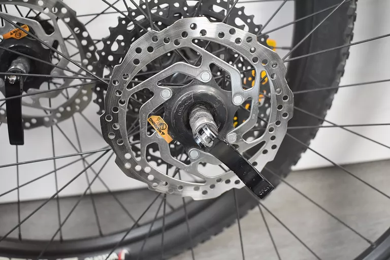 ZESTAW KOMPLETNE OBRĘCZE WTB SX19 + OPONY BARZO VITTORIA 29" KASETA