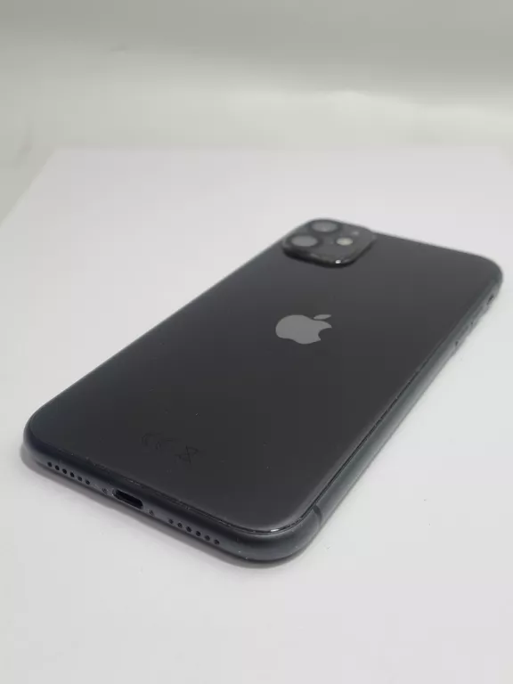 TELEFON SMARTFON APPLE IPHONE 11 4 GB / 64 GB KONDYCJA BATERII 76%