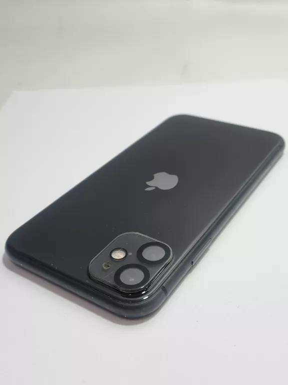 TELEFON SMARTFON APPLE IPHONE 11 4 GB / 64 GB KONDYCJA BATERII 76%