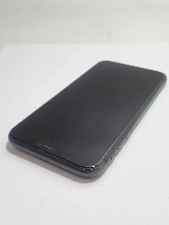 TELEFON SMARTFON APPLE IPHONE 11 4 GB / 64 GB KONDYCJA BATERII 76%