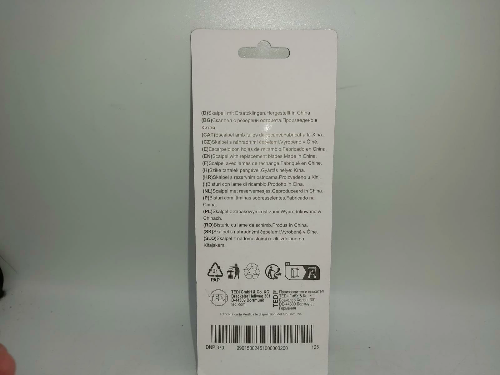 skalpel-tedi-z-zapasowymi-ostrzami-marka-248811-950468