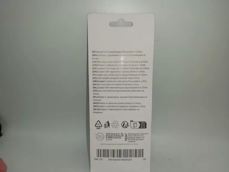 skalpel-tedi-z-zapasowymi-ostrzami-marka-248811-950468