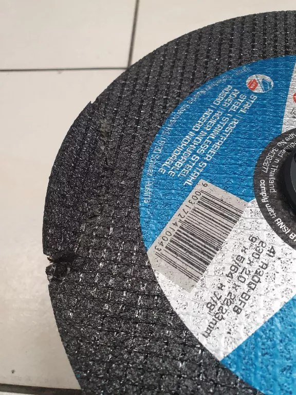 ZESTAW SZLIFIEREK KĄTOWYCH MAKITA W WALIZCE// GA9020 , 9558HNR