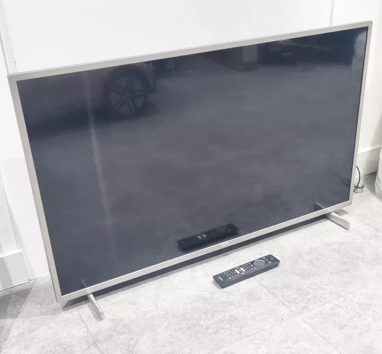 TELEWIZOR PHILIPS 43PUS7555/12 PILOT