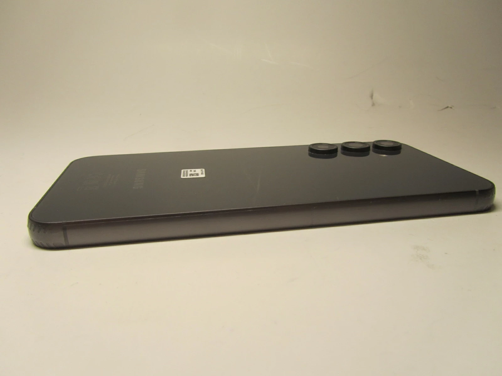 samsung-galaxy-s23-fe-8128-gb-zestaw-wbudowana-pamiec-202869-214189