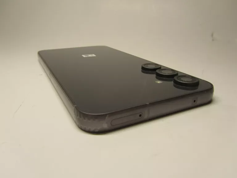 samsung-galaxy-s23-fe-8128-gb-zestaw-stan-11323-2