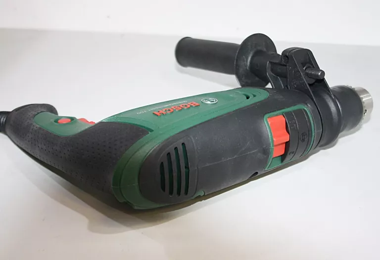 WIERTARKA 701W UNIVERSALIMPACT 700 BOSCH
