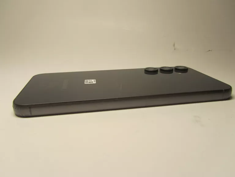 samsung-galaxy-s23-fe-8128-gb-zestaw-wbudowana-pamiec-202869-214189