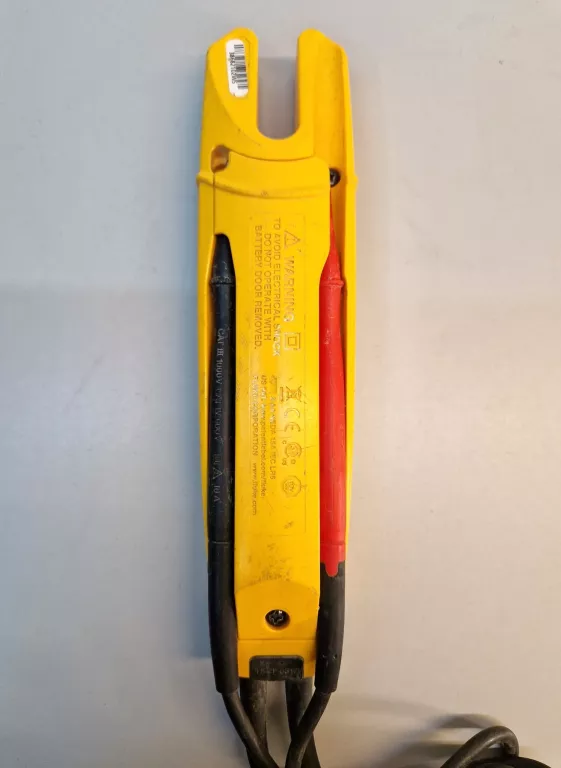 TESTER NAPIĘCIA, PRĄDU I CIĄGŁOŚCI OBWODU FLUKE T5-1000