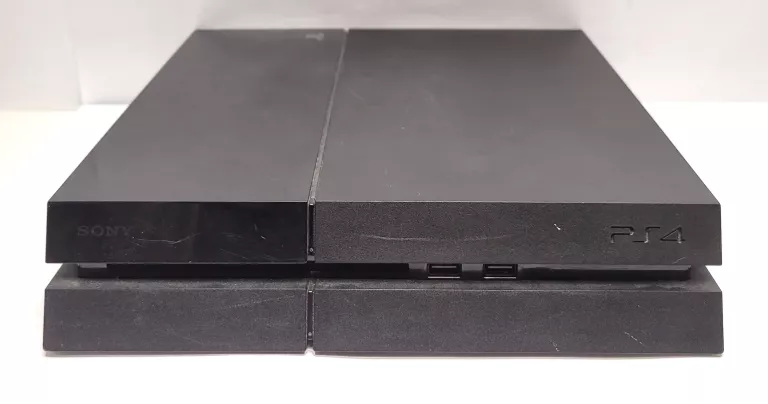 KONSOLA PS4 CUH-1116A 500GB / PAD / ZASILACZ