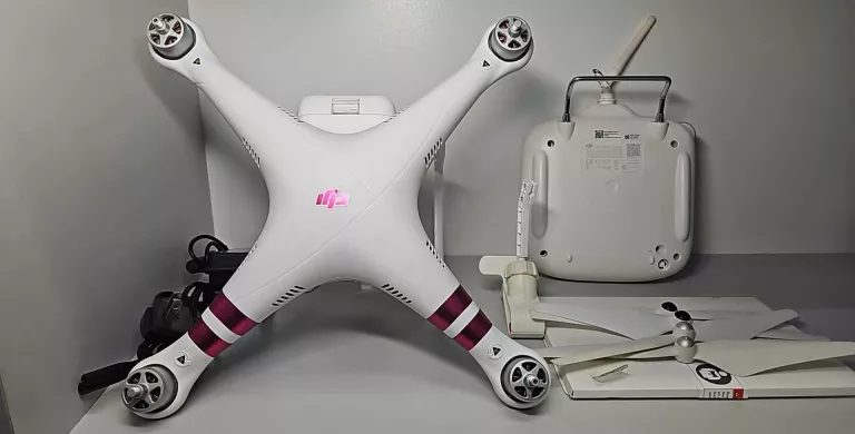DRON DJI PHANTOM STANDARD 3 + AKCESORIA