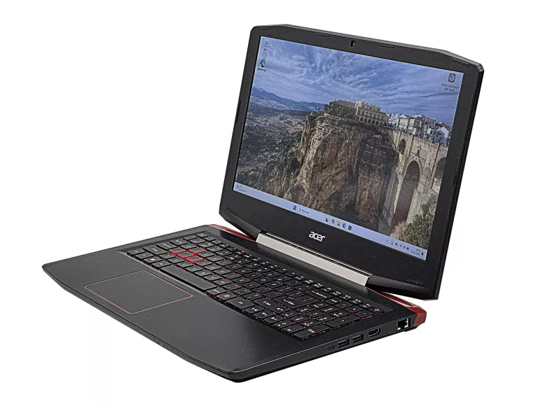 LAPTOP ACER ASPIRE VX5-591G I5-7300HQ 8GB 1TB HDD GTX1050 W11 - OPIS!