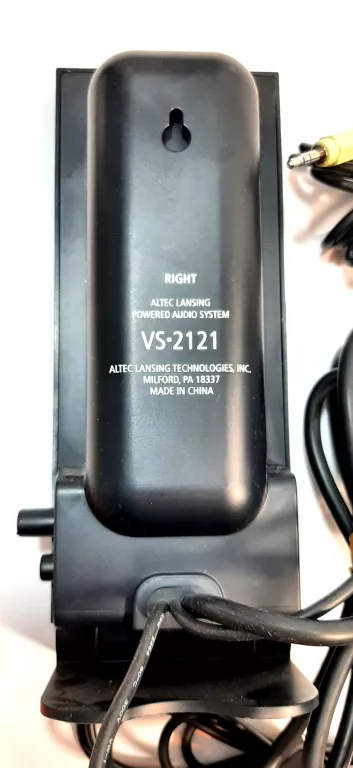 GŁOŚNIKI KOMPUTEROWE ALTEC LANSING + SUBWOOFER - ANGIELSKA WTYCZKA