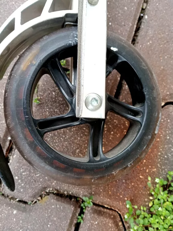 hulajnoga-delta-sport-rozowa-model-delta-sport