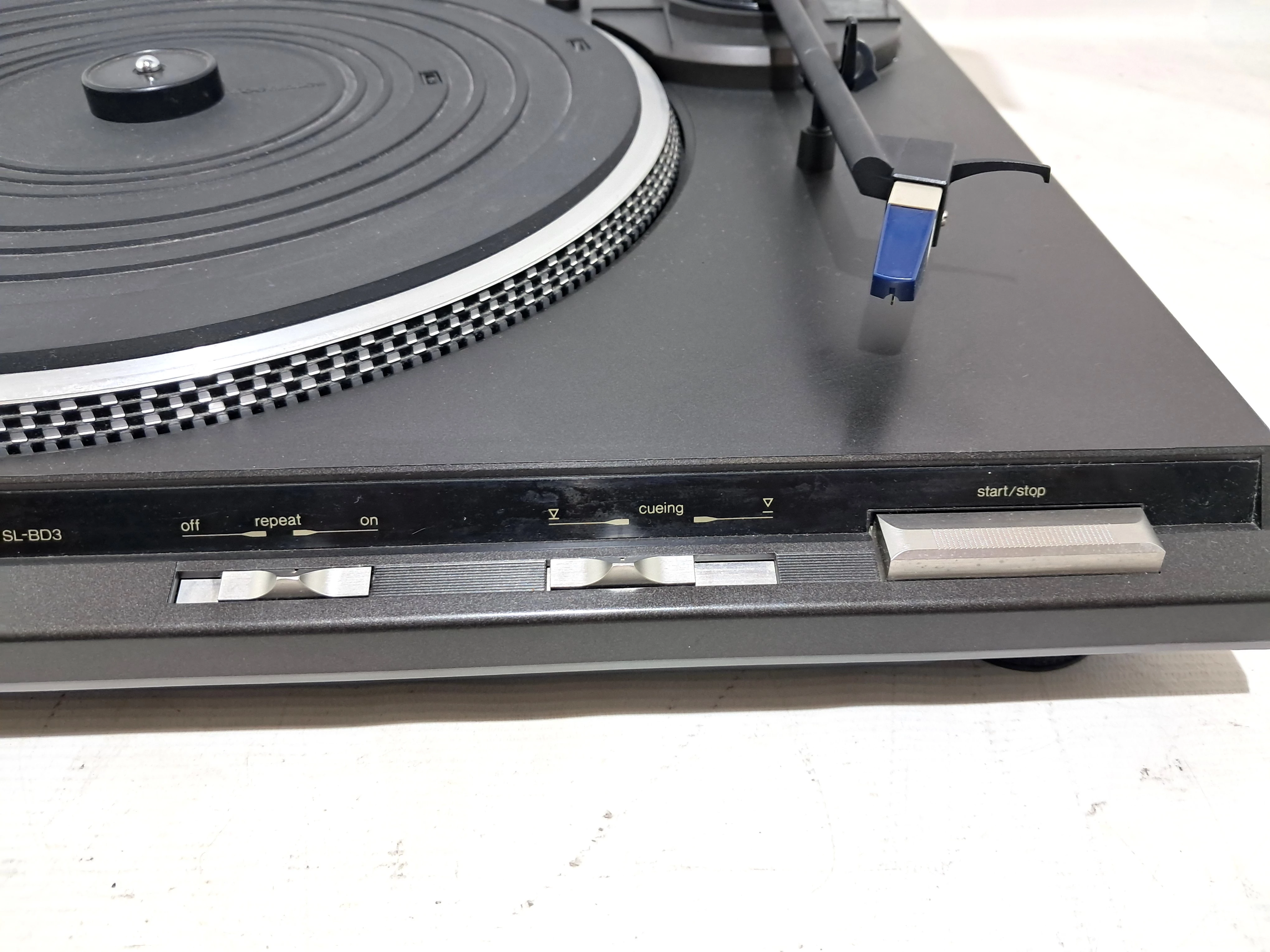 gramofon-technics-sl-bd3-okablowanie-wbudowany-przedwzmacniacz-719-2