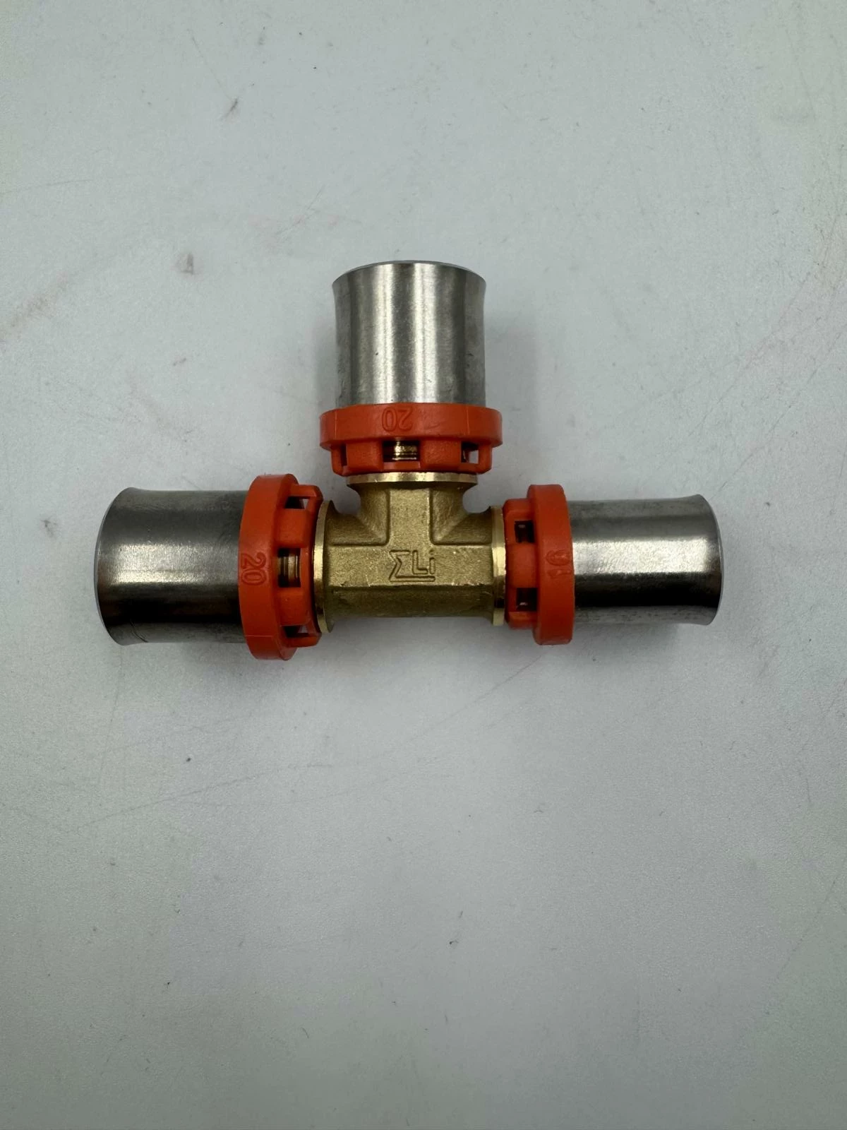 trojnik-20x20x16-zaciskany-pex-sigma-li-chopina-2-katowice