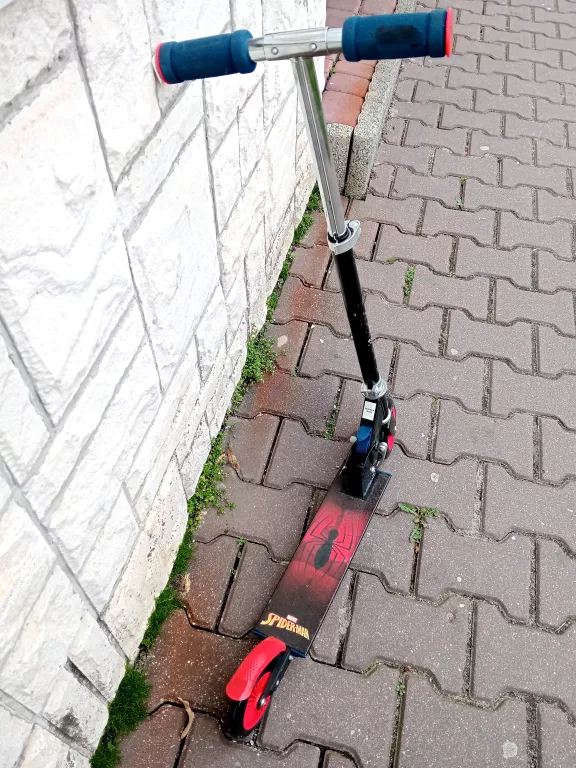 HULAJNOGA SPIDERMAN M004009