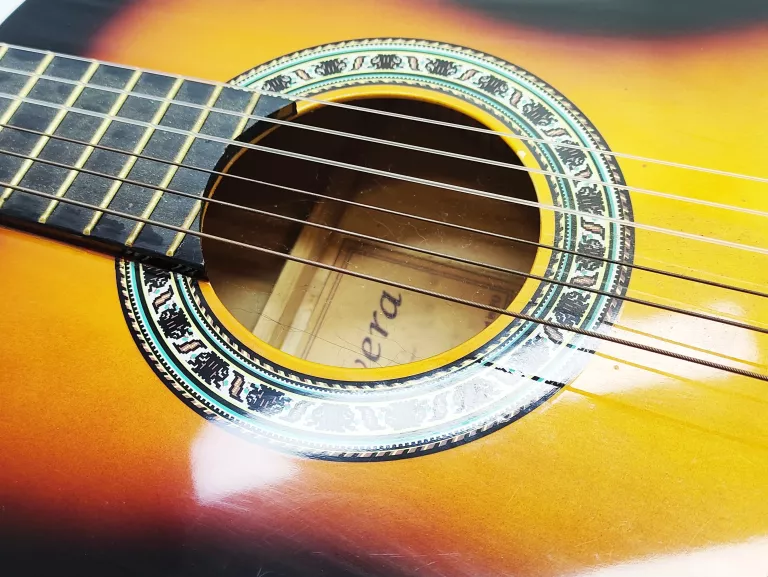 GITARA KLASYCZNA ALVERA ACG 100