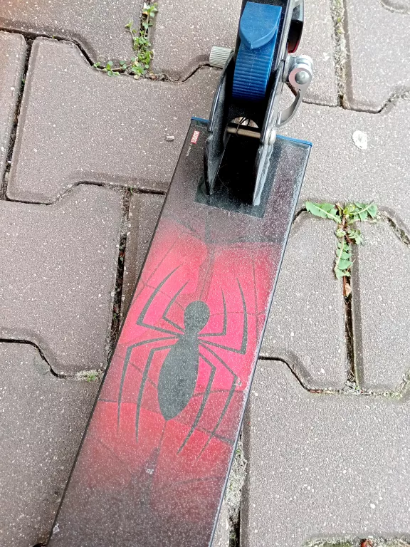 HULAJNOGA SPIDERMAN M004009