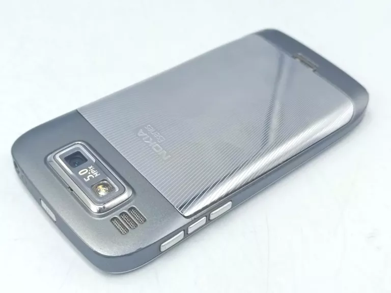 NOKIA E72 SREBRNA 5MPX
