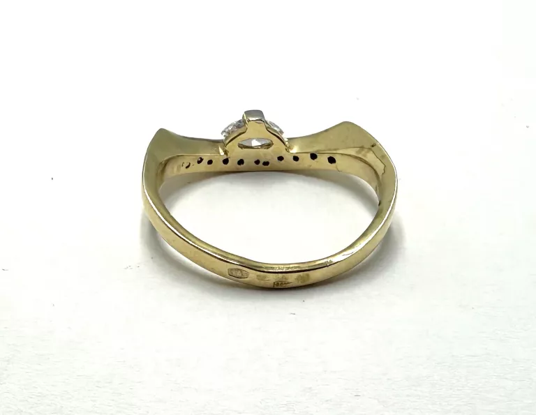 zloty-pierscionek-585-350g-r19-rodzaj-2205-2