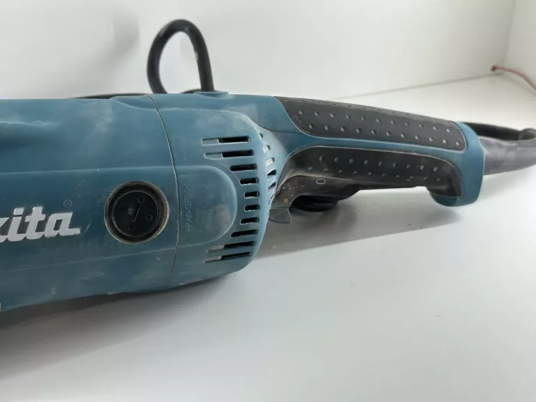 SZLIFIERKA MAKITA GA9020R 230MM 2024R KARTON