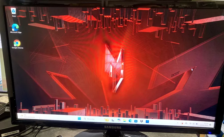 MONITOR SAMSUNG S24D330!POLECAM!