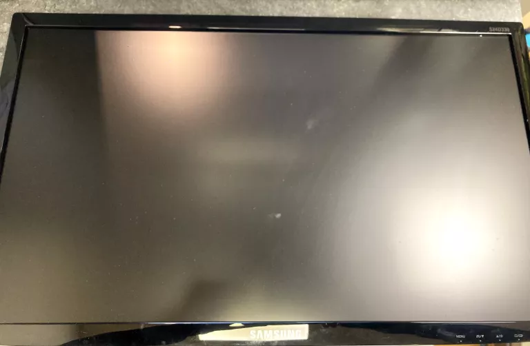 MONITOR SAMSUNG S24D330!POLECAM!