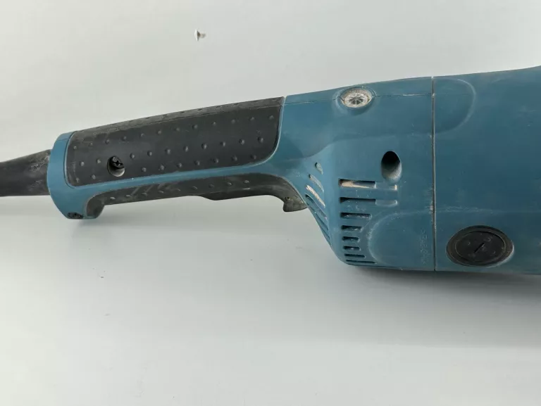 SZLIFIERKA MAKITA GA9020R 230MM 2024R KARTON