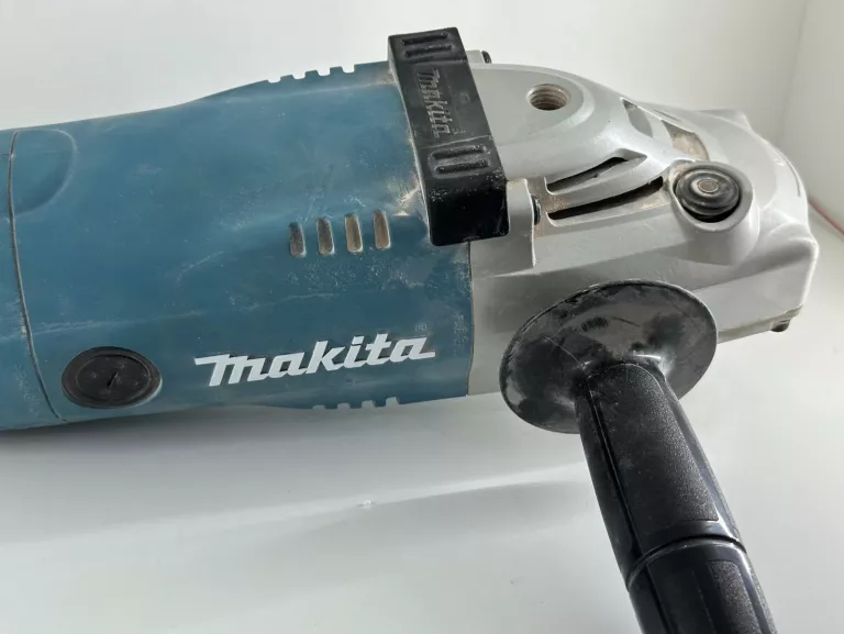 SZLIFIERKA MAKITA GA9020R 230MM 2024R KARTON